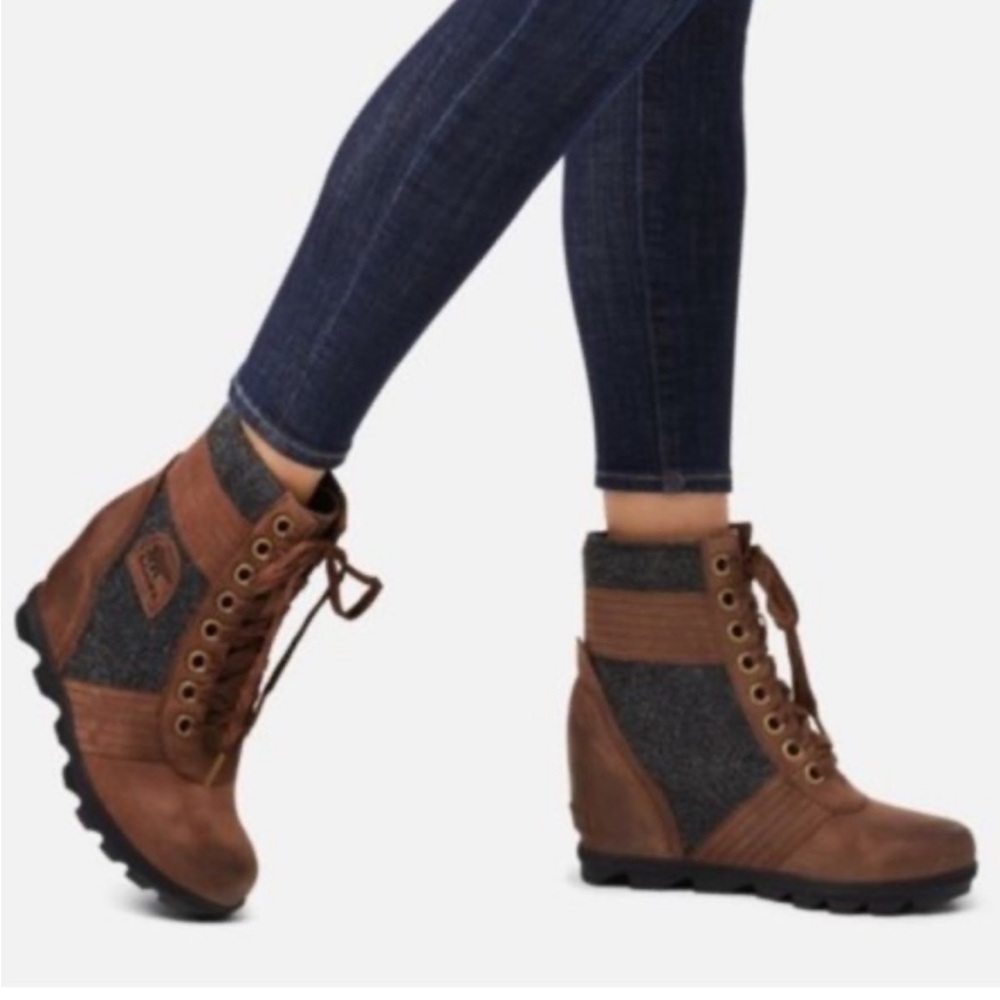 Sorel Lexie Wedge Boots - Tobacco Leather with Charcoal Grey Felt